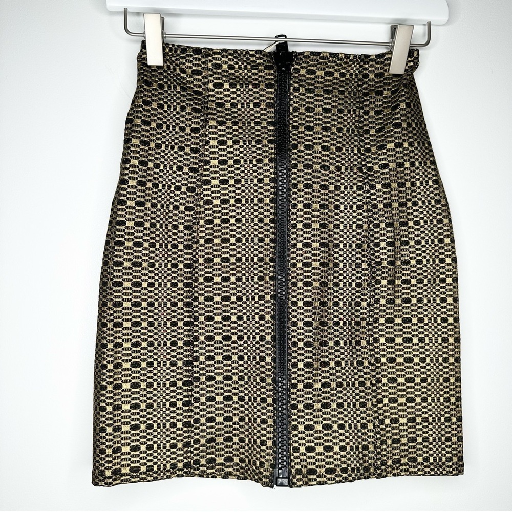 NWT LISA MARIE FERNANDEZ Metallic Seersucker Miniskirt Designers Size 1 US 4 - Picture 4 of 8